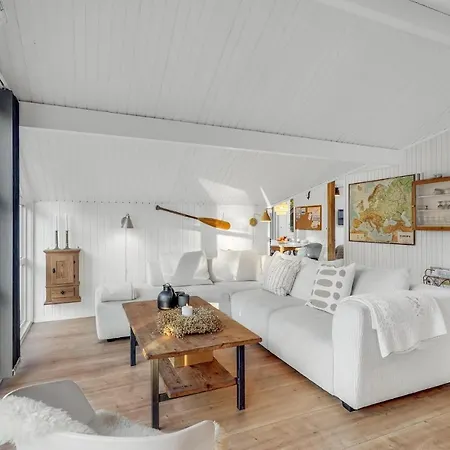 Pet Friendly In Romo With Kitchen *