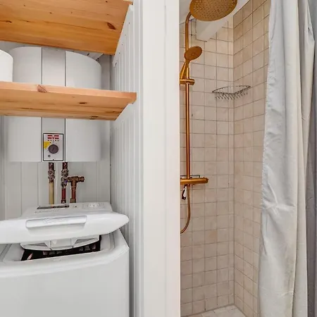 Pet Friendly In Romo With Kitchen