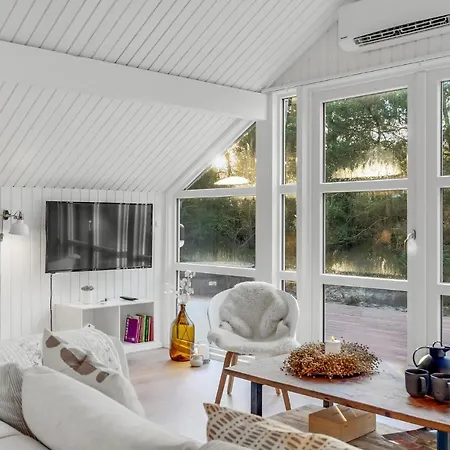 Pet Friendly In Romo With Kitchen
